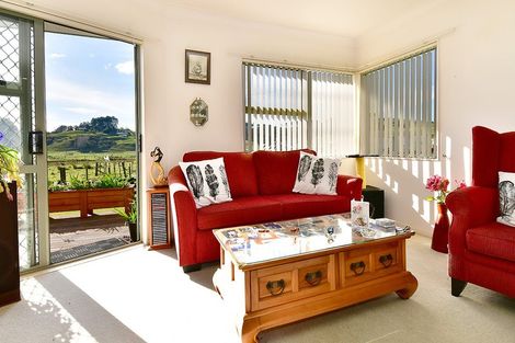 Photo of property in 4/12 Miro Street, Helensville, 0800