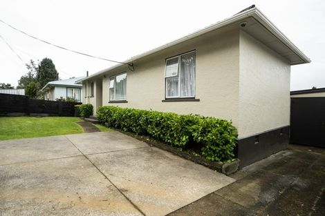 Photo of property in 136 Frankley Road, Frankleigh Park, New Plymouth, 4310