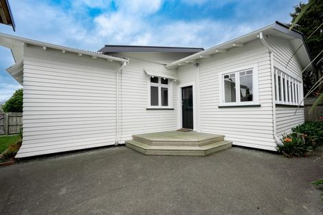 Photo of property in 24 Aroha Street, Takaro, Palmerston North, 4410