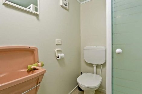 Photo of property in 93 Mountbatten Avenue, Hillcrest, Auckland, 0627