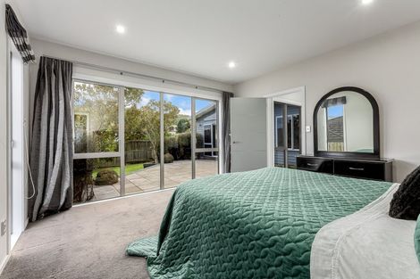 Photo of property in 2 Nelson Avenue, Aotea, Porirua, 5024