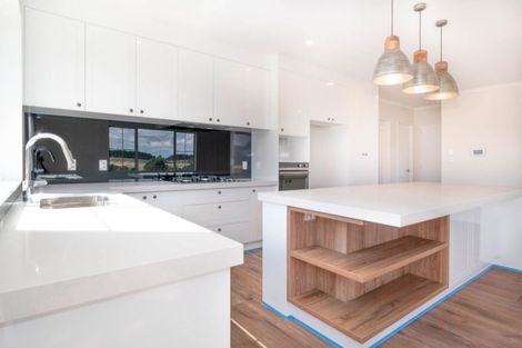 Photo of property in 31 Takurua Terrace, Orewa, 0931