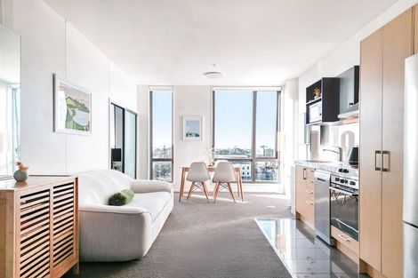 Photo of property in Twin Towers, 811/17 Putney Way, Manukau, Auckland, 2104