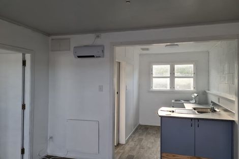 Photo of property in 60 Seafront Road, Castlecliff, Whanganui, 4501