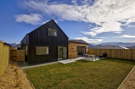 Photo of property in 43 Spur Ridge Rise, Jacks Point, 9371