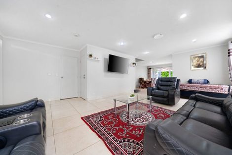 Photo of property in 2 Ritchie Crescent, Takanini, 2112