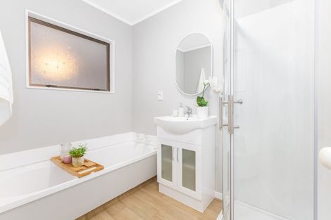 Photo of property in 1a Burden Avenue, Wainuiomata, Lower Hutt, 5014