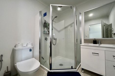 Photo of property in 16 Whareatua Avenue, Takanini, 2112