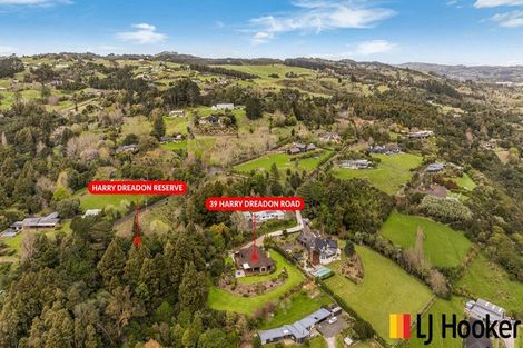 Photo of property in 39 Harry Dreadon Road, Opaheke, Papakura, 2584
