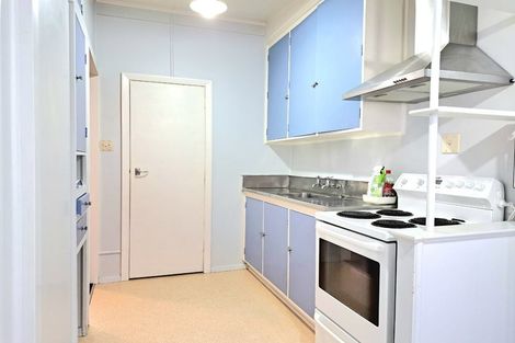 Photo of property in 1/33 Queen Street, Upper Hutt Central, Upper Hutt, 5018