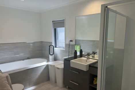 Photo of property in 45 Mackay Drive, Greenhithe, Auckland, 0632