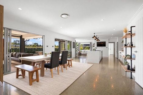 Photo of property in 583 State Highway 16, Kumeu, 0891