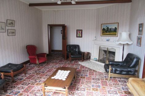 Photo of property in 33 Rhodes Street, Waimate, 7924