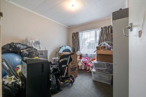 Photo of property in 3 Seddon Street, Takaro, Palmerston North, 4412
