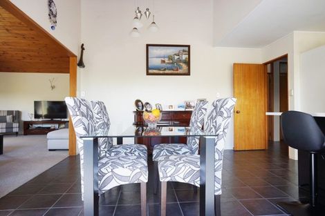 Photo of property in 1/7 Aorangi Place, Birkenhead, Auckland, 0626