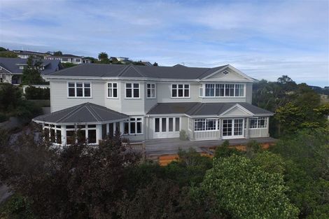 Photo of property in 130 Hackthorne Road, Cashmere, Christchurch, 8022