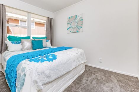 Photo of property in 2/26 Kirton Crescent, Manurewa, Auckland, 2102