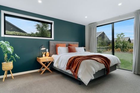 Photo of property in 2 Jacks Point Rise, Jacks Point, Queenstown, 9371