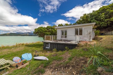 Photo of property in 20 Te Wharau Lane, Charteris Bay, Governors Bay, 8971