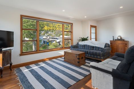 Photo of property in 76 Hampden Street, Picton, 7220