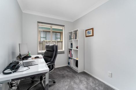 Photo of property in 24 Harry Shaw Way, Raumati South, Paraparaumu, 5032