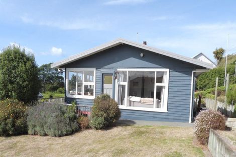 Photo of property in 1 Spiers Street, Kakanui, Oamaru, 9495