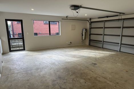 Photo of property in 3b Crystal Avenue, Glendene, Auckland, 0602