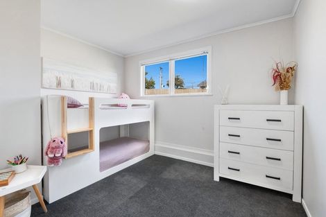Photo of property in 84 Stanmore Bay Road, Stanmore Bay, Whangaparaoa, 0932