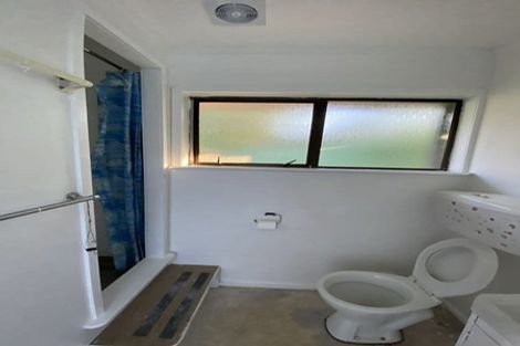 Photo of property in 4 Trojan Crescent, New Lynn, Auckland, 0600