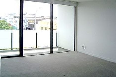 Photo of property in Halsey Apartments At Lighter Quay, 414/77 Halsey Street, Auckland Central, Auckland, 1010