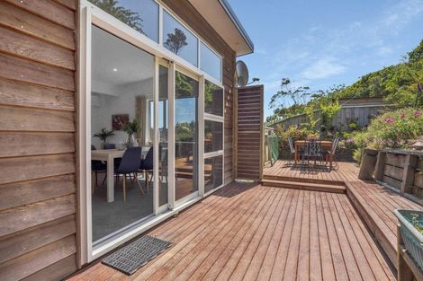 Photo of property in 27a Dominica Crescent, Grenada Village, Wellington, 6037