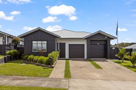 Photo of property in 6 Huarahi Pai Road, Huapai, Kumeu, 0810