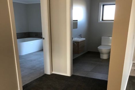 Photo of property in 1 Pohe Street, Waikanae, 5036