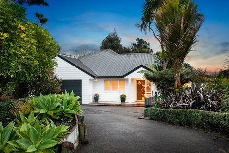 Photo of property in 177 Shaw Road, Oratia, Auckland, 0604
