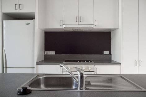 Photo of property in Pirie Street Townhouses, 18/35 Pirie Street, Mount Victoria, Wellington, 6011