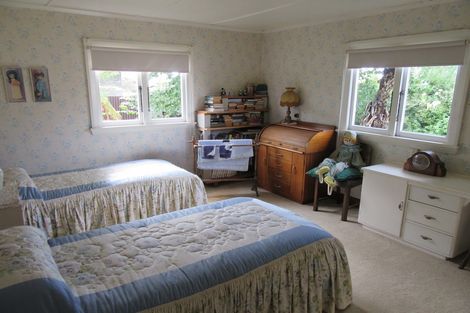 Photo of property in 33 Rhodes Street, Waimate, 7924