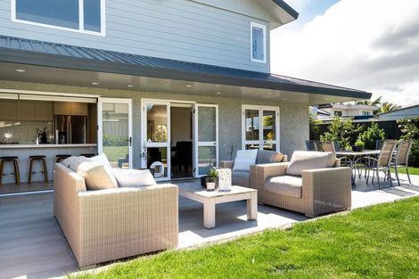 Photo of property in 123 Middle Road, Havelock North, 4130