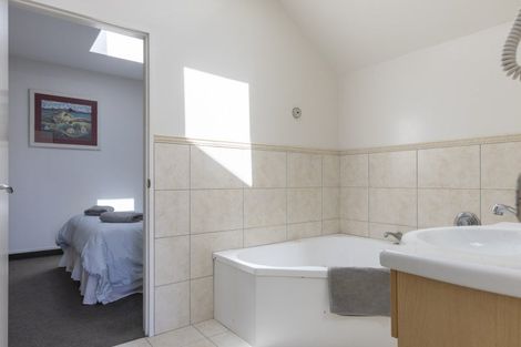 Photo of property in 1/7 Tui Street, Torbay, Auckland, 0630