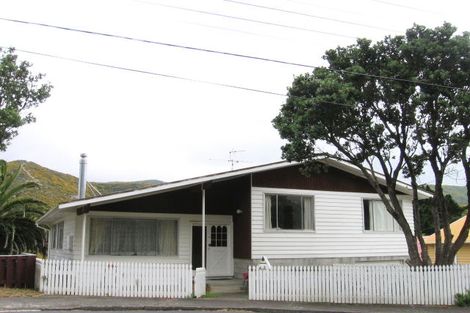 Photo of property in 62 Montreal Grove, Kingston, Wellington, 6021