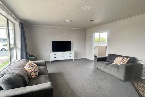 Photo of property in 74 O'byrne Street, Waikiwi, Invercargill, 9810