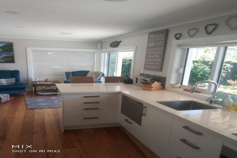 Photo of property in 2/1 Willow Way, Sunnyhills, Auckland, 2010