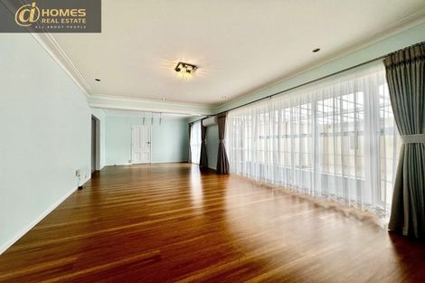 Photo of property in 19 Glenside Avenue, Pakuranga, Auckland, 2010