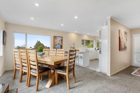 Photo of property in 177 Shaw Road, Oratia, Auckland, 0604