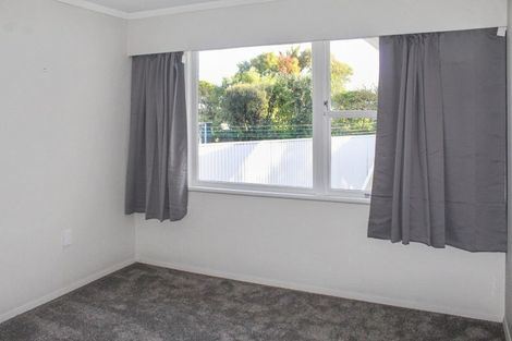 Photo of property in 5 Sutherland Crescent, Westbrook, Palmerston North, 4412