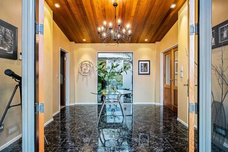 Photo of property in 158 Glenstrae Road, Redcliffs, Christchurch, 8081