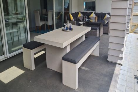 Photo of property in 16 Egmont Street, Patea, 4520