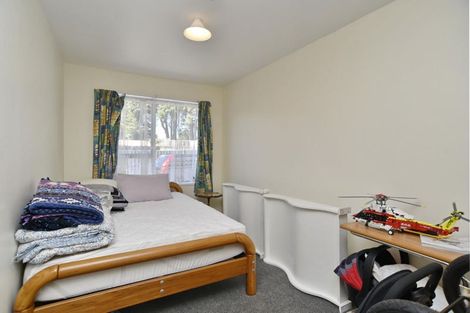 Photo of property in 2/122a Hay Street, Bromley, Christchurch, 8062