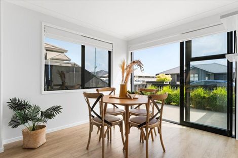 Photo of property in 122 Union Drive, Papamoa, 3118