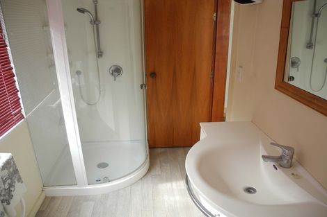 Photo of property in 33 Rhodes Street, Waimate, 7924