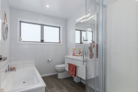 Photo of property in 10 Margaret Shields Avenue, Aotea, Porirua, 5024